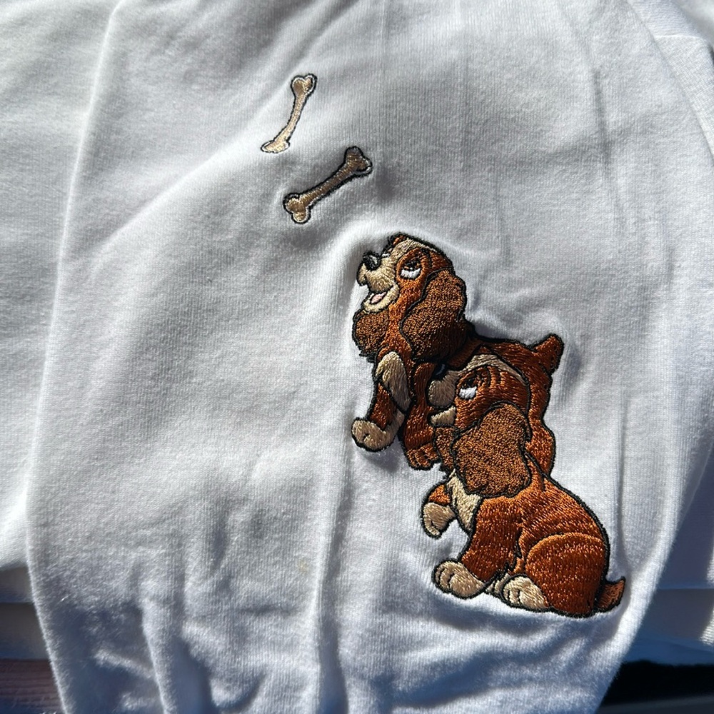Disney 2X white shirt with ladies babies